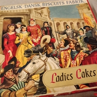 Ladies Cakes gammel småkage æske i pap Engelsk-dansk biscuits fabrik gammel 